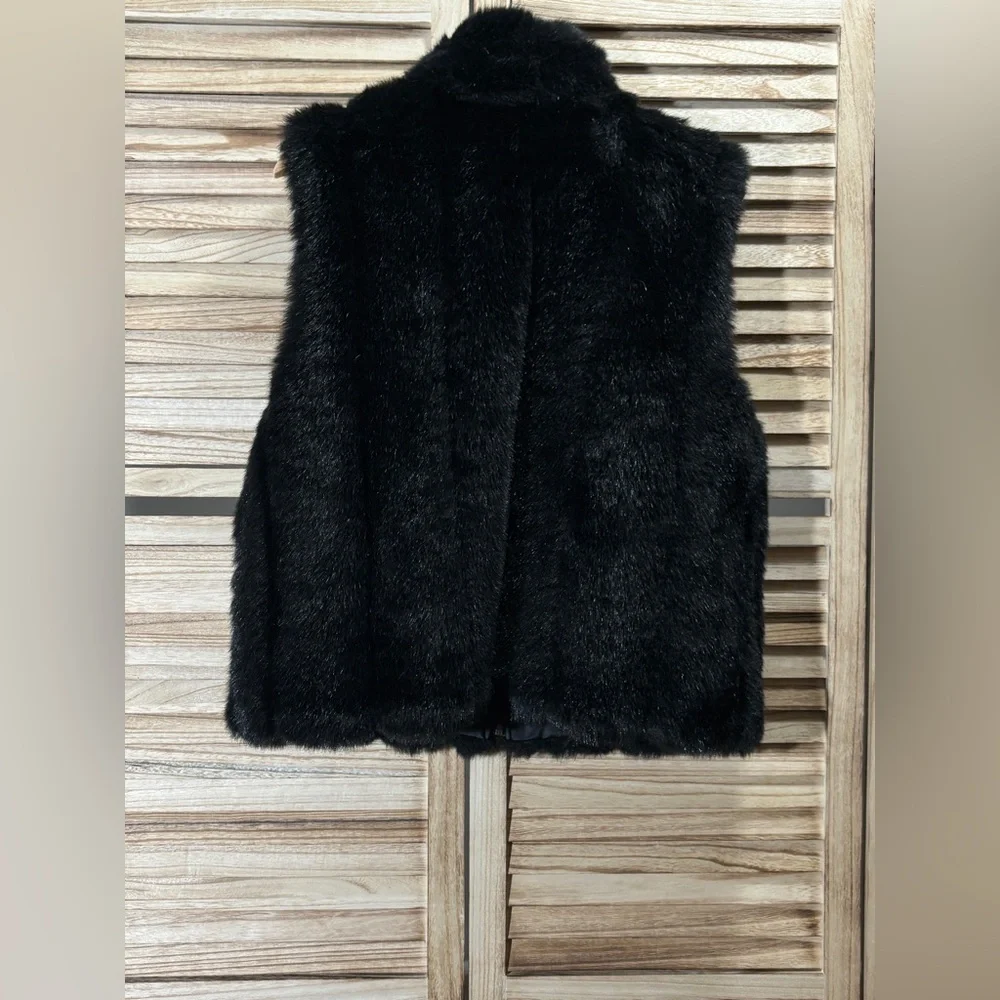 Coaco Black Reversible Faux Fur Vest Women’s M Apres Ski EUC